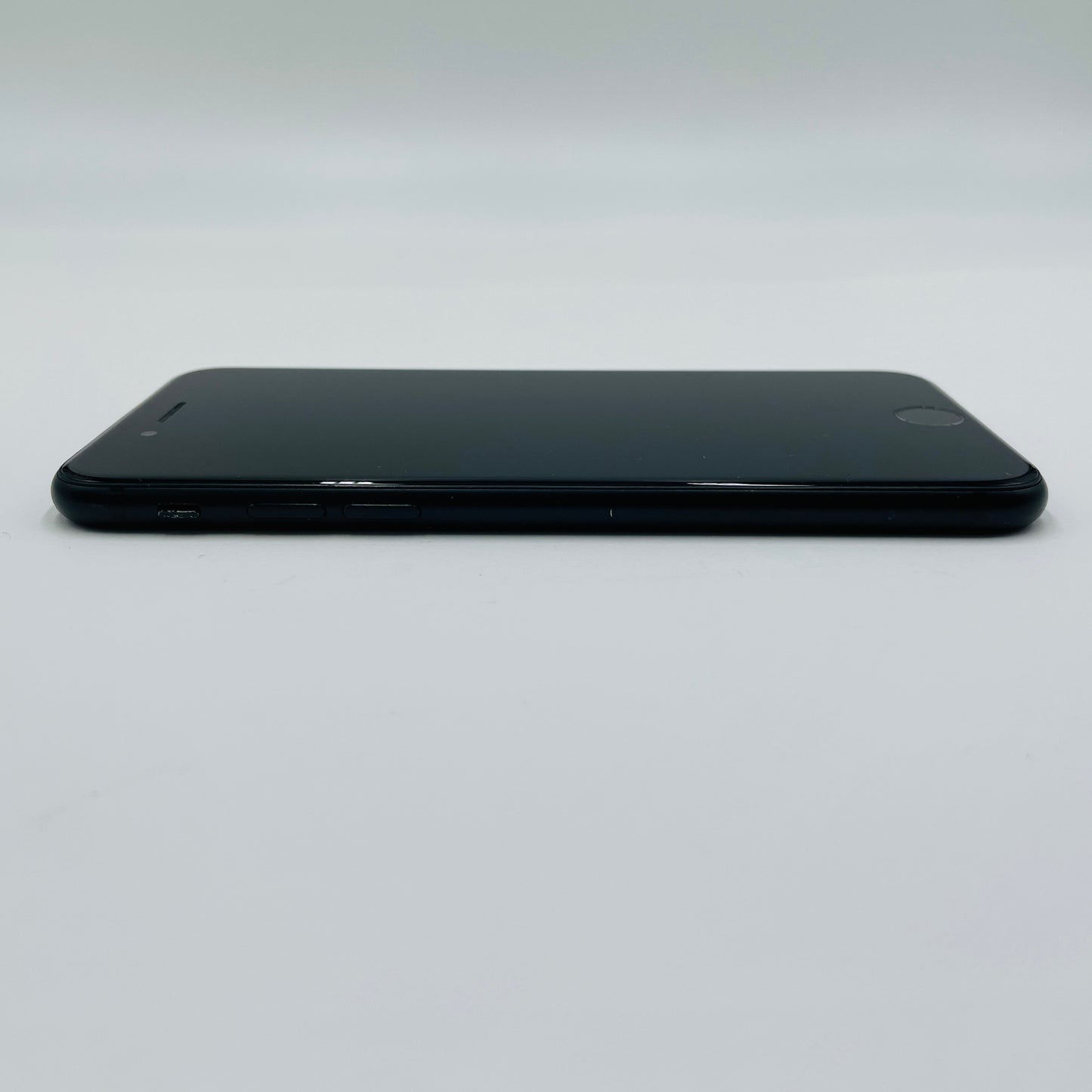 Apple iPhoneSE2 64GB ブラック  MHGP3J/A  【C4054-C】