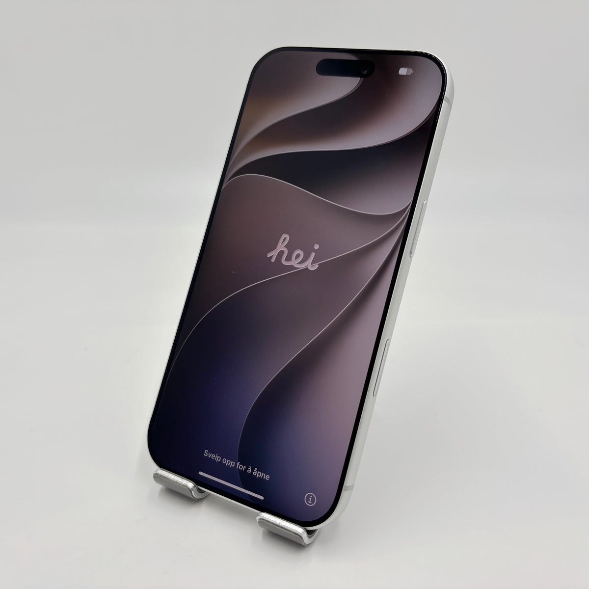 美品 Apple iPhone 17 Pro 256GB SIMフリー MG854J/A シルバー バッテリー最大容量100% 【C9292-C】