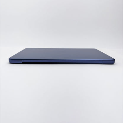 新品同様 美品 MacBook Neo 13インチ MHFG4J/A 8GB SSD 512GB インディゴ 限定保証ありバッテリー最大容量100%【C8483-80】