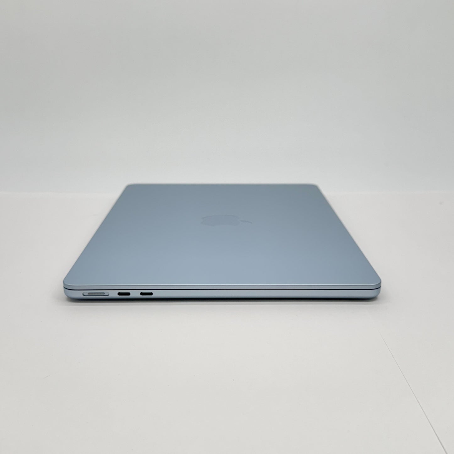美品 Apple MacBook Air 13.6インチ M4 16GB 256GB Liquid Retinaディスプレイ MC6T4J/A スカイブルー バッテリー最大容量100%【C7447-80】