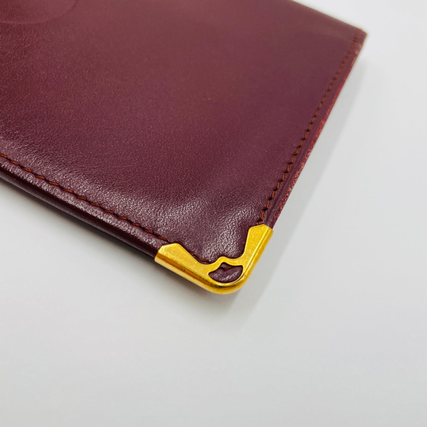 カルティエ ヴィンテージ マストライン 二つ折り 札入れ 長財布 サイフ C2ロゴ カード入れ レザー ボルドー Cartier 【C3705-N】