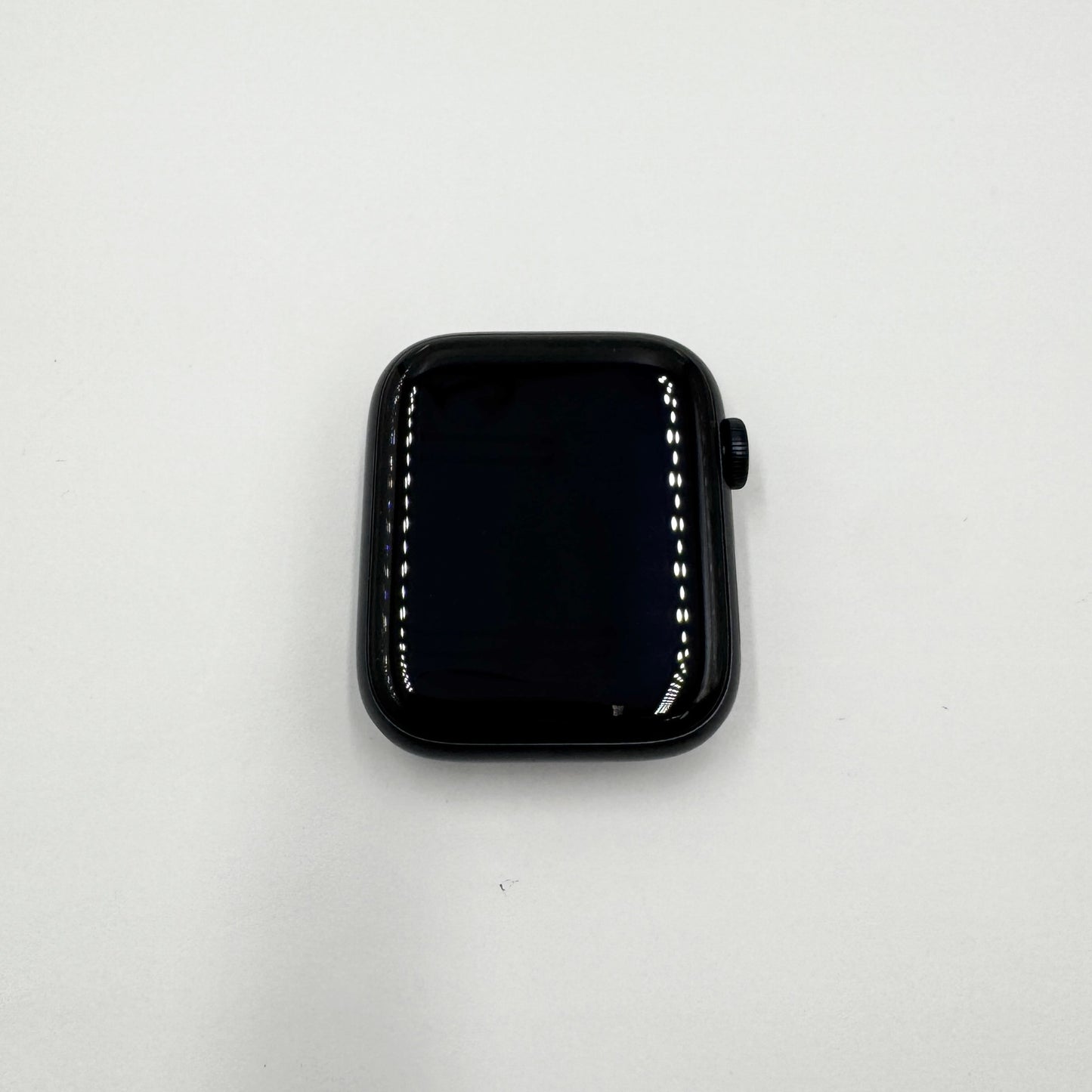 美品 Apple Watch SE 3 GPSモデル 44mm MEHQ4J/A ミッドナイトアルミ+ミッドナイトスポーツバンド M/L バッテリー最大容量100%【C8881-C】