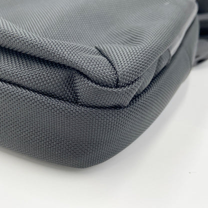 美品 THE TOKYO TECHPACK SLING【C5718】