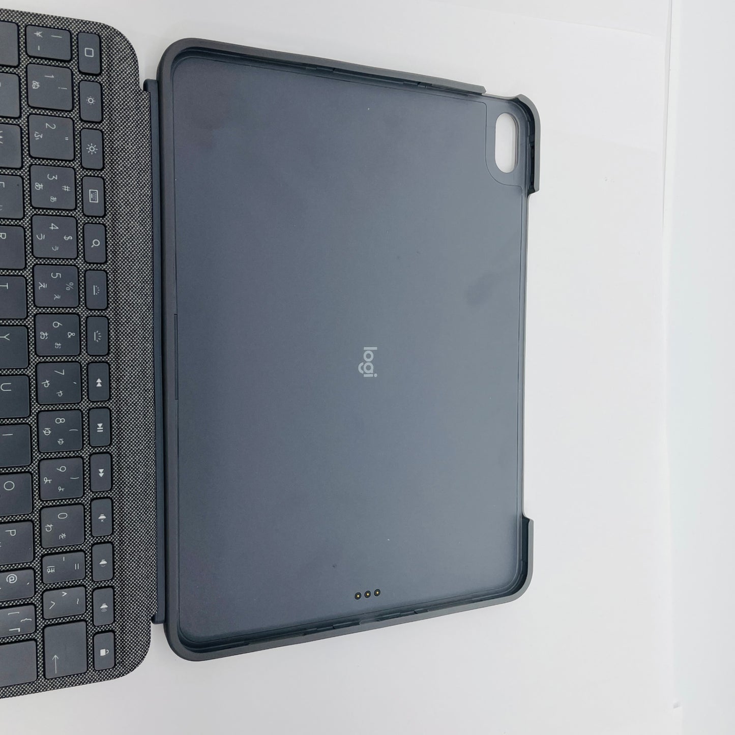 美品 Logicool iPad Air 第4世代 & 第5世代用 COMBO TOUCH YU0048【C4630-60】