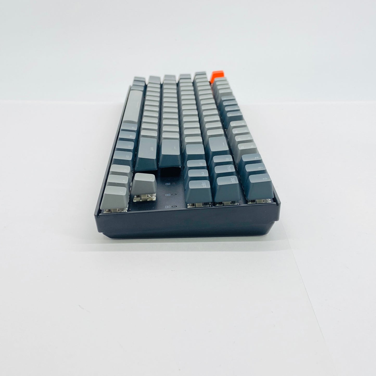 美品 Keychron K8 Wireless Mechanical Keyboard メカニカルキーボード 茶軸 US配列 【C7382-80】