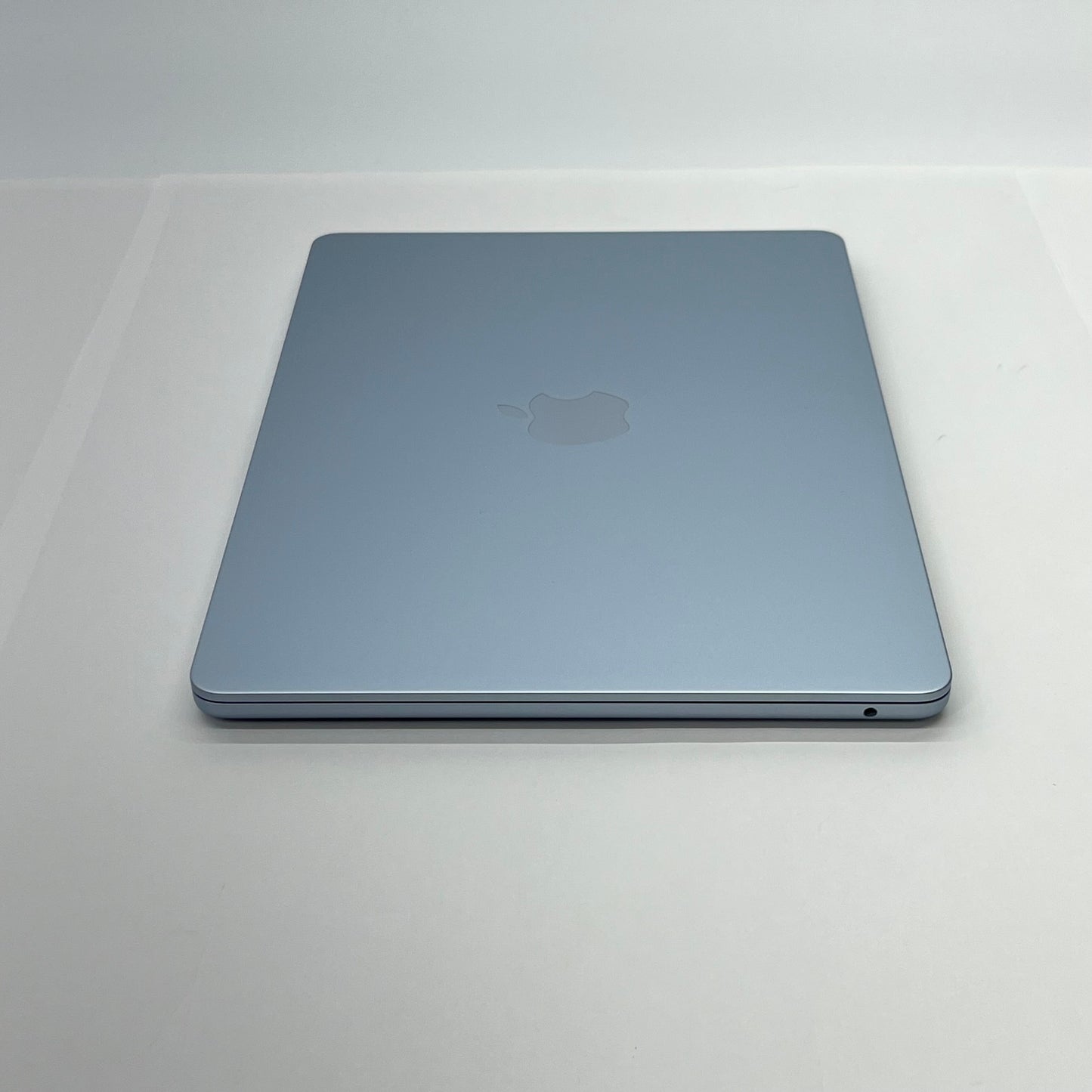 美品 新品同様 MacBook Air 13.6インチ M4チップ 16GB 512GBストレージ Liquid Retinaディスプレイ MC6U4J/A スカイブルー バッテリー最大容量100% 【C5457-80】限定保証有効期限：2026年7月16日