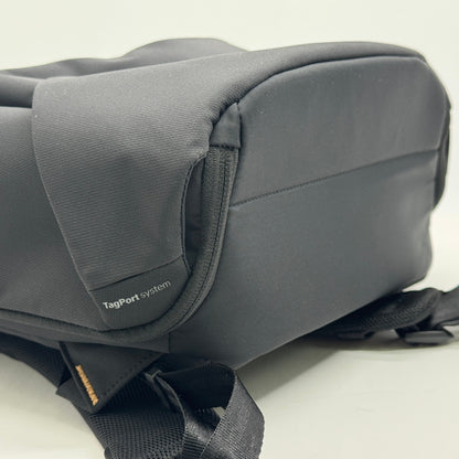 未使用 OneGo Lite Backpack 12L (マットブラック) バックパック　カメラバッグ【C7566-100】
