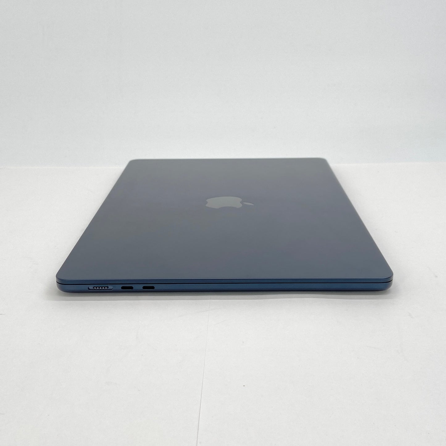 MacBook Air 15インチ (Early 2025) Apple M4 10コア/16GB/SSD 512GB ミッドナイト MW1M3J/A バッテリー最大容量100%【C6396-100】