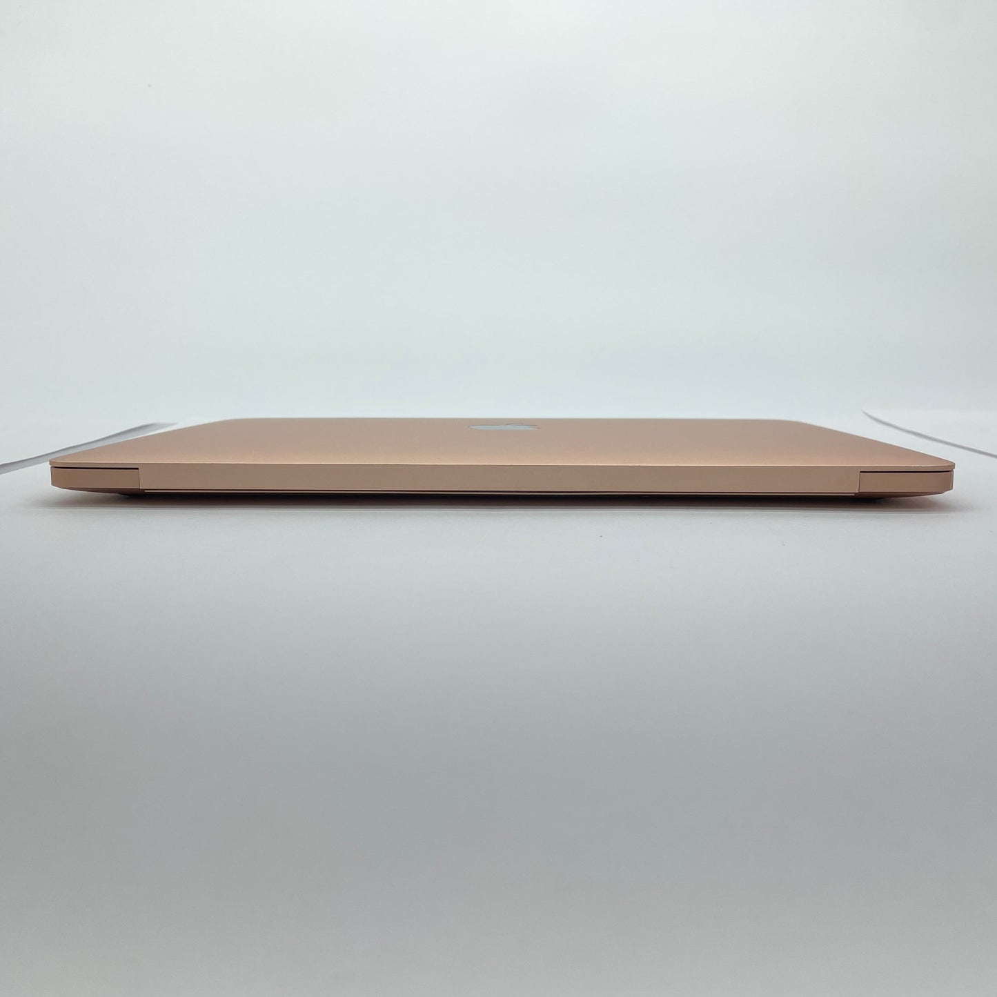 MacBook Air Retina 13インチ (Late 2020) Apple M1 8コア/8GB/SSD 256GB ゴールド MGND3J/A【C4053-80】