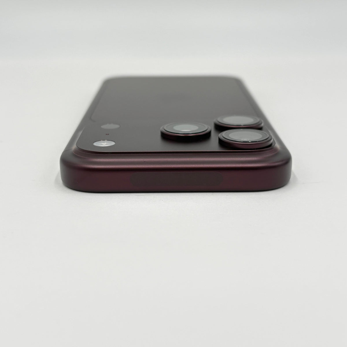 美品 新品同様 iPhone 18 Pro 256GB バーガンディ SIMフリー MJR74J/A  バッテリー最大容量100% 限定保証あり【C9235-C】