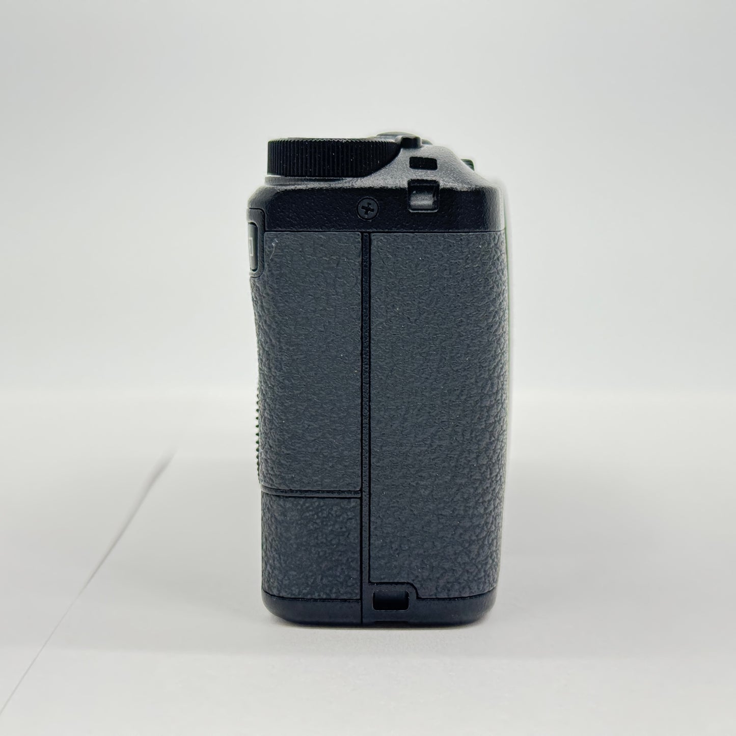 美品 保証あり RICOH リコー GR III x コンパクトデジタルカメラ  付属品完備 ショット数7,431回 【C7536-60】