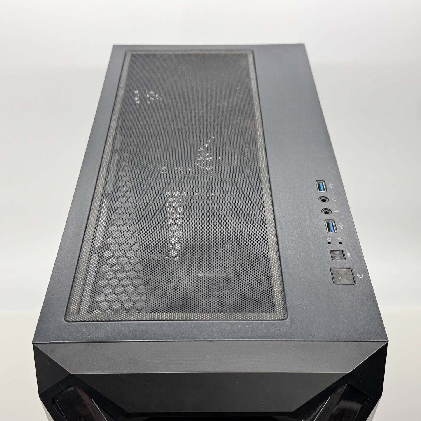 自作ゲーミングPC Ryzen 5 3500 16GB SSD 500GB GTX 1650 SUPER 【C5388-160】