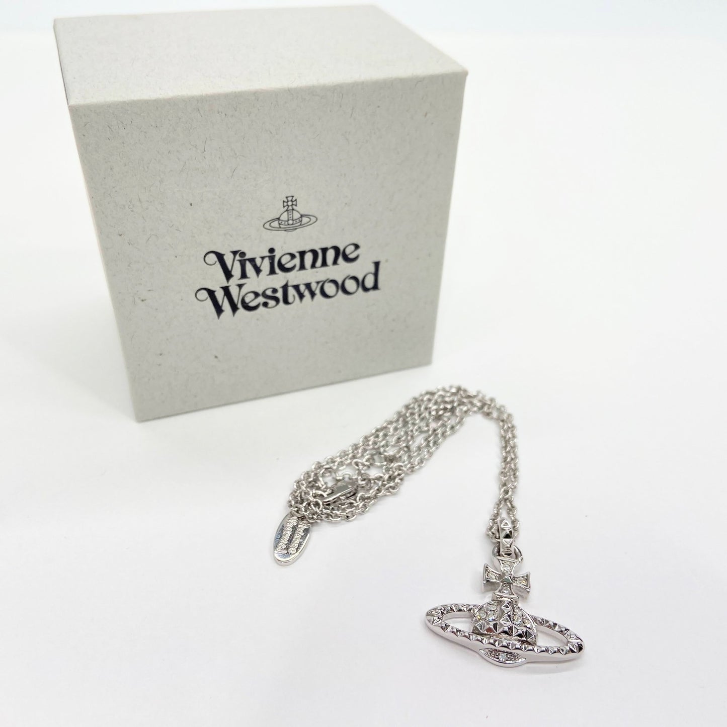 Vivienne Westwood ミニバスレリーフオーブネックレス　【C5753-60】