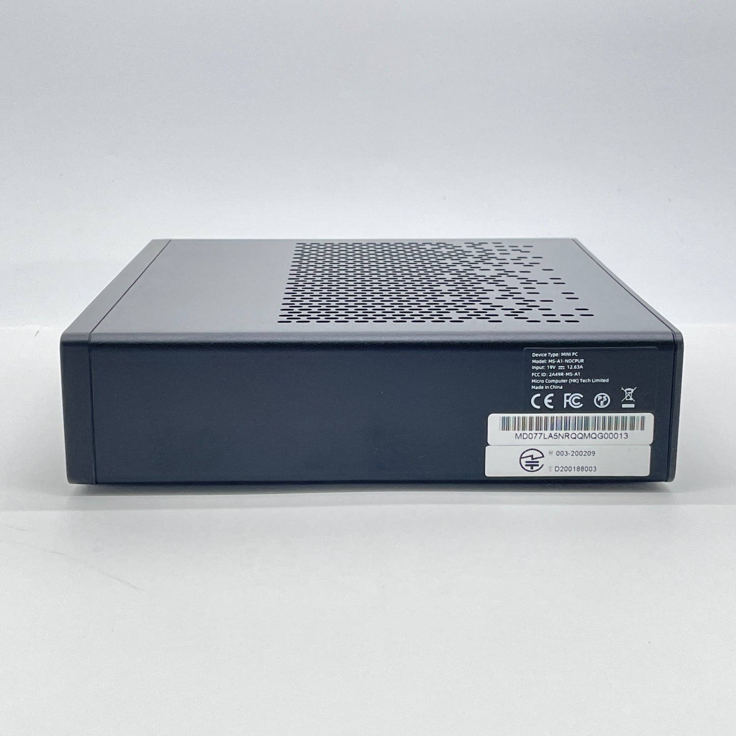 美品 MINIS FORUM MS-A1-NOCPUR ベアボーンキット ミニワークステーション【C7962-80】