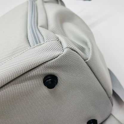 美品 MI-NA ミーナ カメラリュック　カメラバッグ　【C4445】