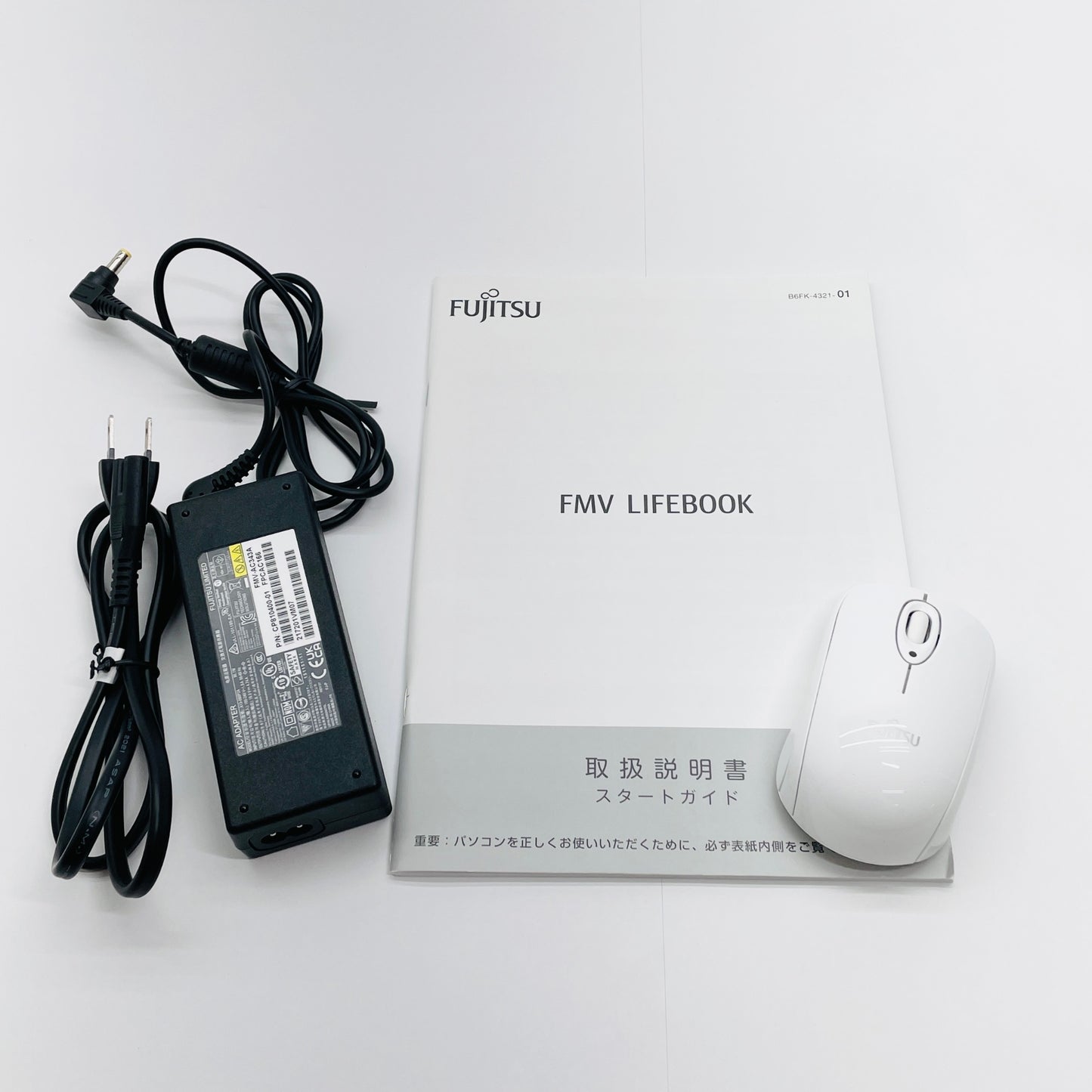 FUJITSU LIFEBOOK AH49/E3 FMVA49E3WZ i5-1135G7 8GB SSD 512GB windows11home【C4004-80】