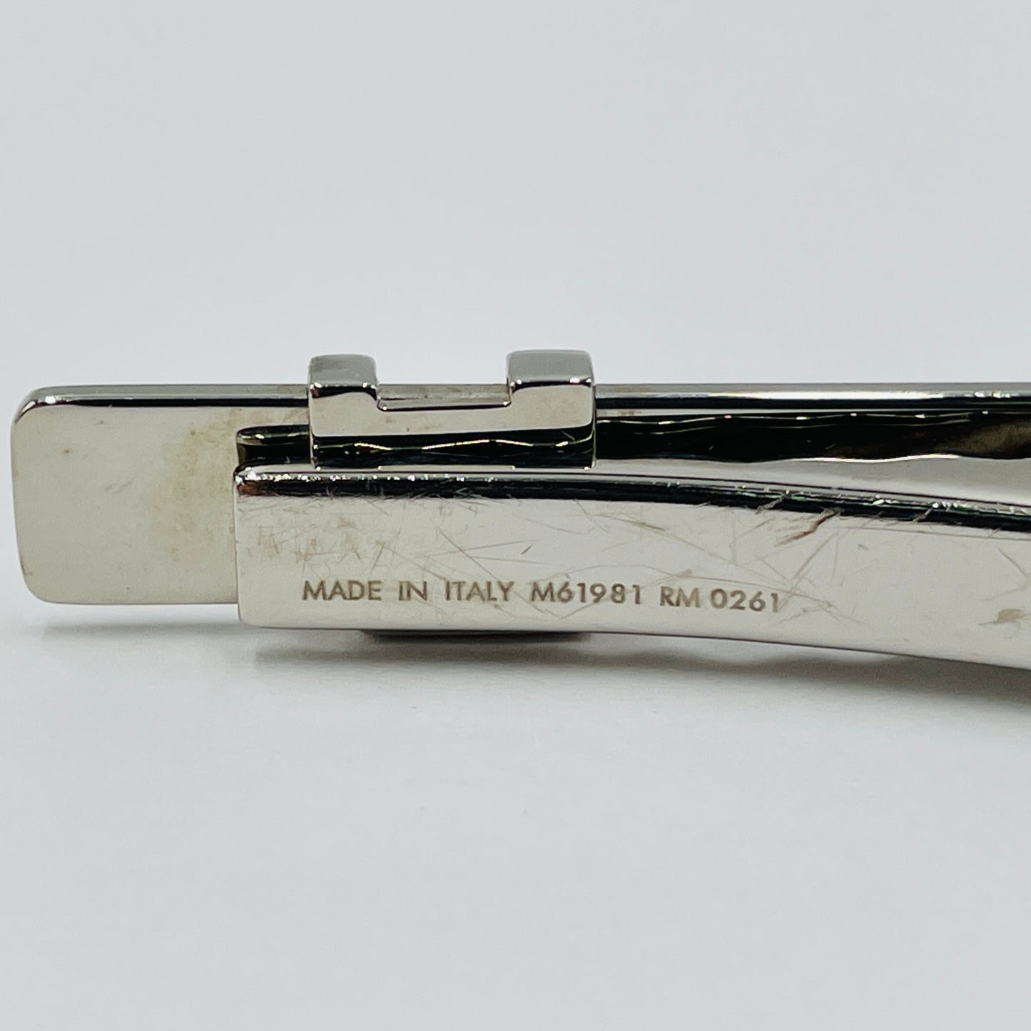 LOUIS VUITTON ルイヴィトン M61981 パンスクラヴァット LV イニシャル ネクタイピン メタル シルバーカラー【C4768-C】