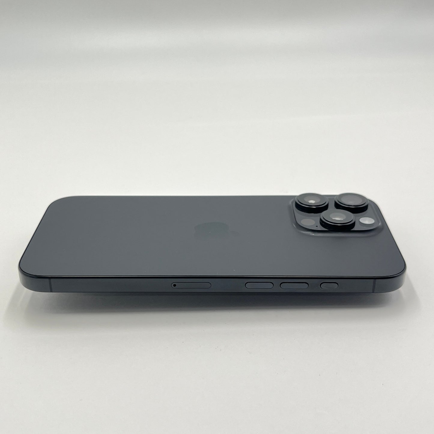 Apple iPhone 16 Pro Max MYWG3J/A 256GB SIMフリー版 バッテリー最大容量89%【C6380-C】