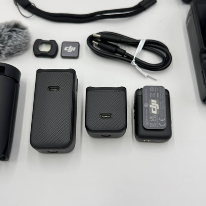 美品 DJI Osmo Pocket 3 ジンバルカメラ おまけ付き【C6183-60】