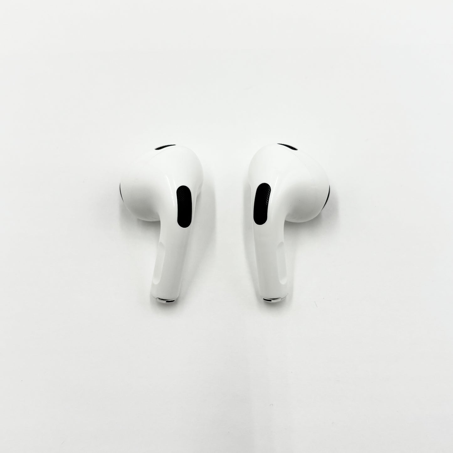 AirPods Pro 2 第2世代 タイプC ワイヤレスイヤホン イヤーチップ付属【C8699-C】