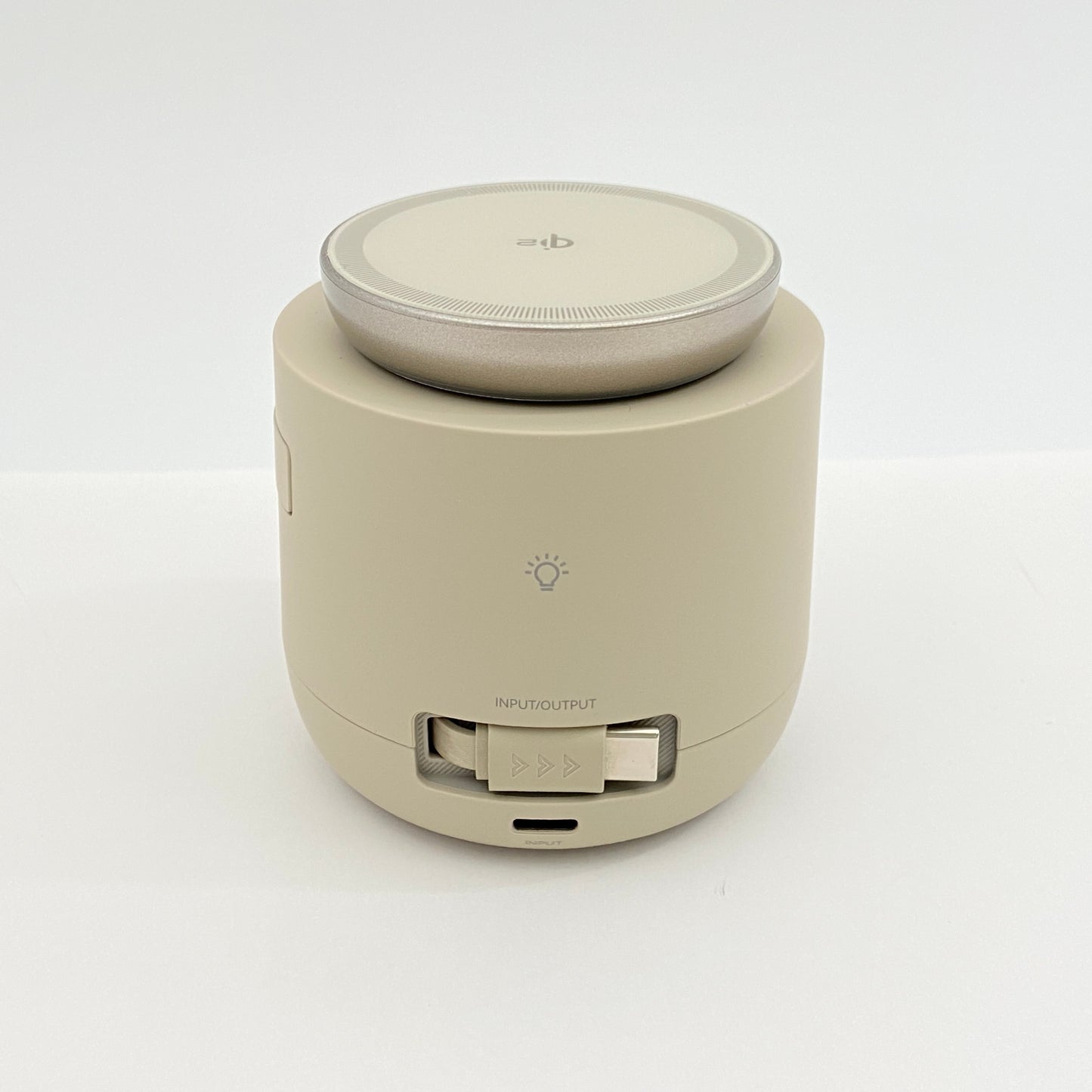 threekey 4-in-1 磁気ワイヤレス充電ステーション TK-CW303【C5996-60】