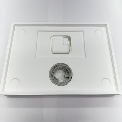 美品 Apple MacBook Air 13インチ 2022 M2 8GB 256GB シルバー MLXY3J/A バッテリー最大容量100%【C5221-80】