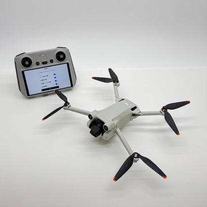 美品 DJI Mini 3 Pro  Fly More コンボ　MT3M3VD 【C7649-100】
