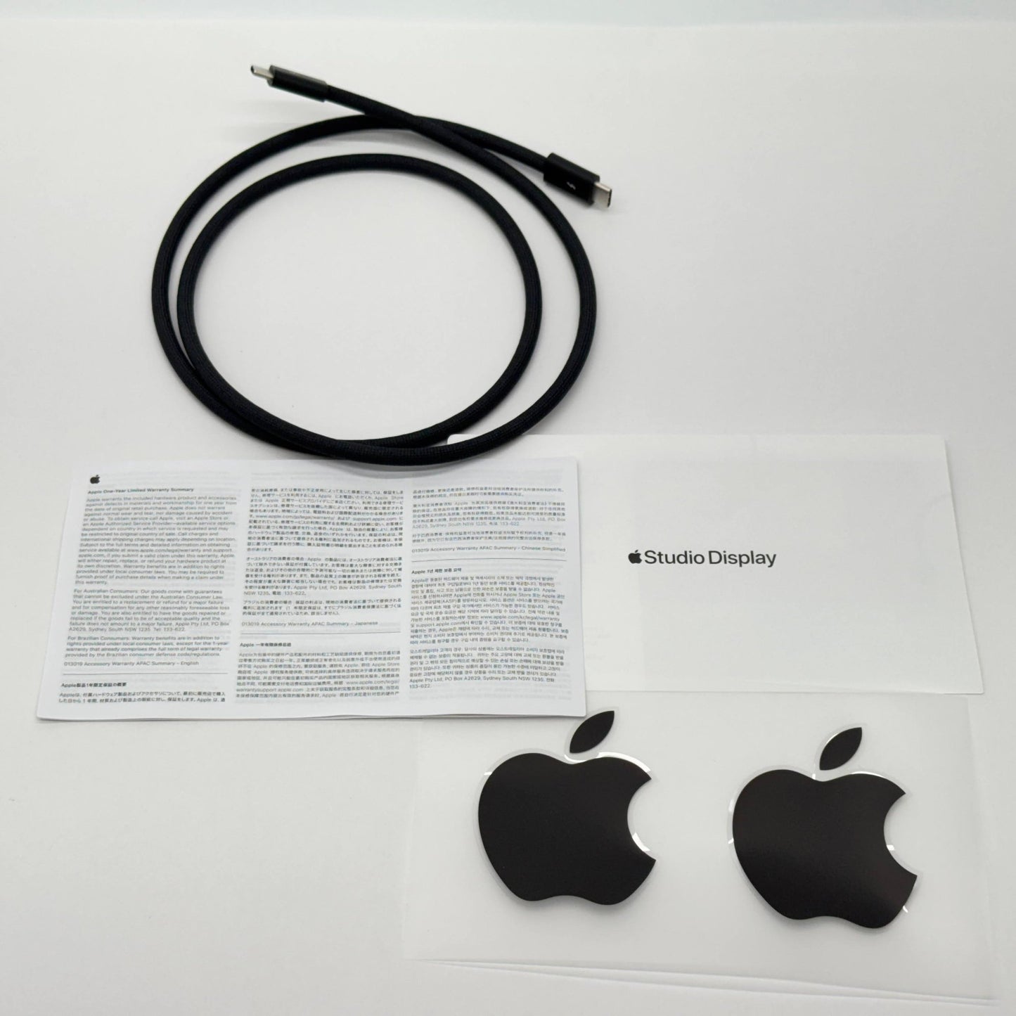 美品 Apple Studio Display MK0U3J/A 液晶モニター 27インチ 標準ガラス Retina 5Kディスプレイ【C8557-180】