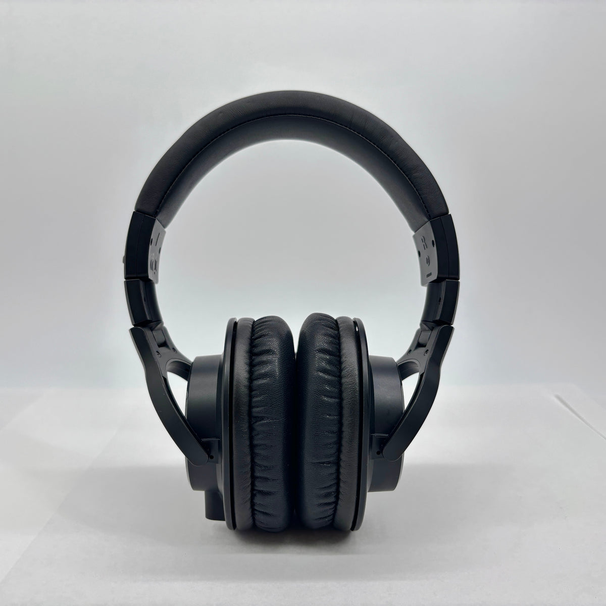 美品 オーディオテクニカ ATH-M40x ヘッドホン【C9258-60】