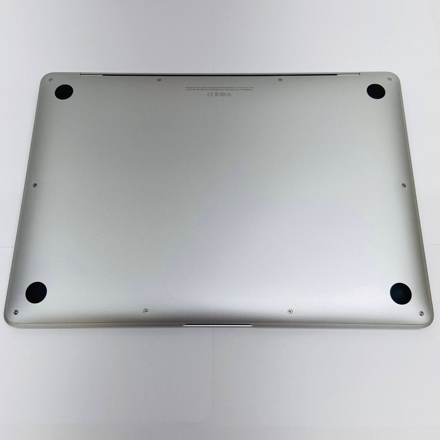 美品　Apple MacBook Air 2020 MGN93J/A Apple M1 8GB SSD256GB C3865 80サイズ発送