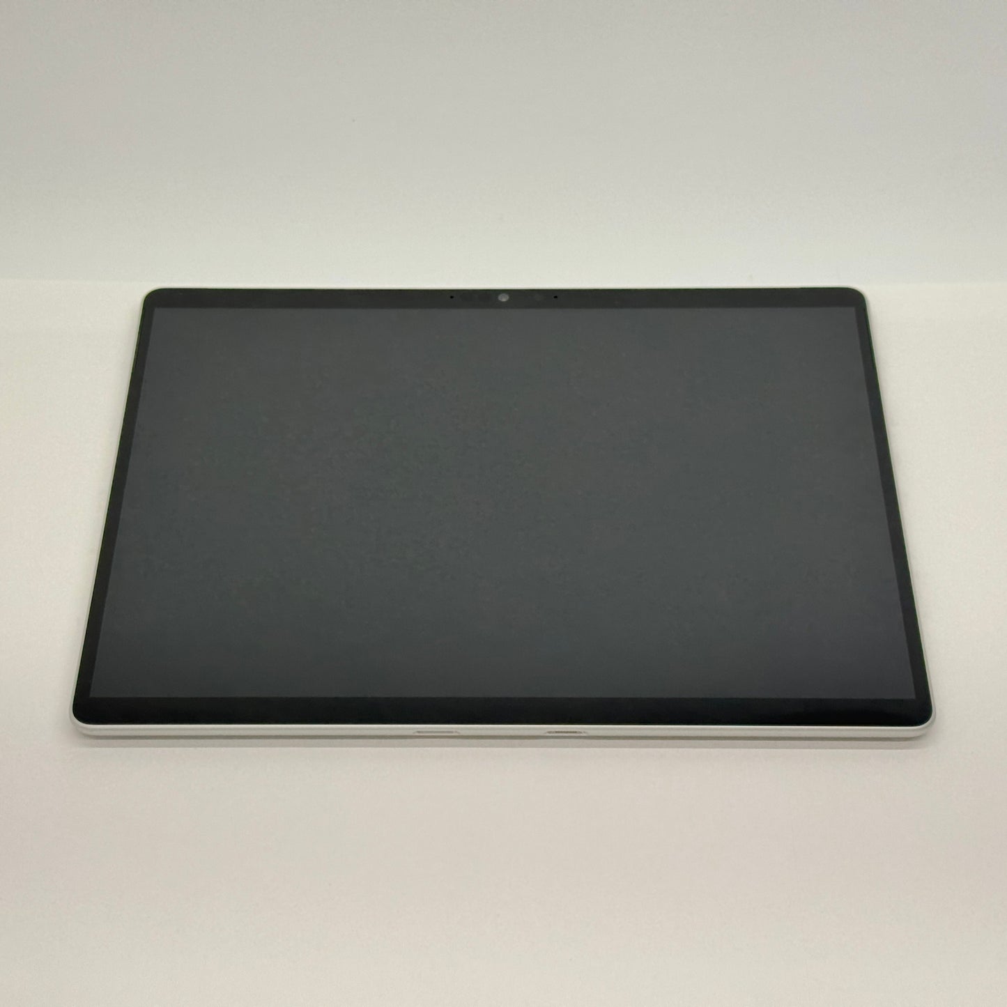 Surface Pro8 i5 1135G7 8GB SSD 256GB Windows11 Home  バッテリー最大容量84% キーボード、ペン付き【C7448-80】