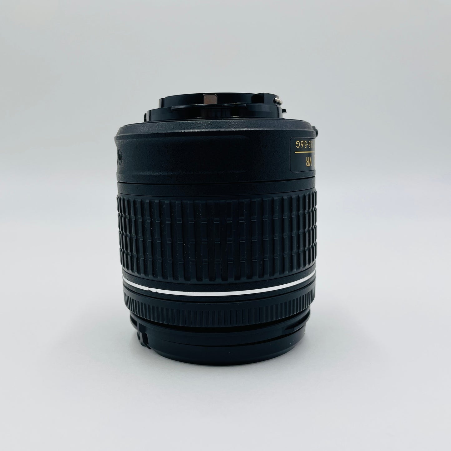 Nikon D5600 AF-P 18-55mm VR レンズキット【C4044-60】