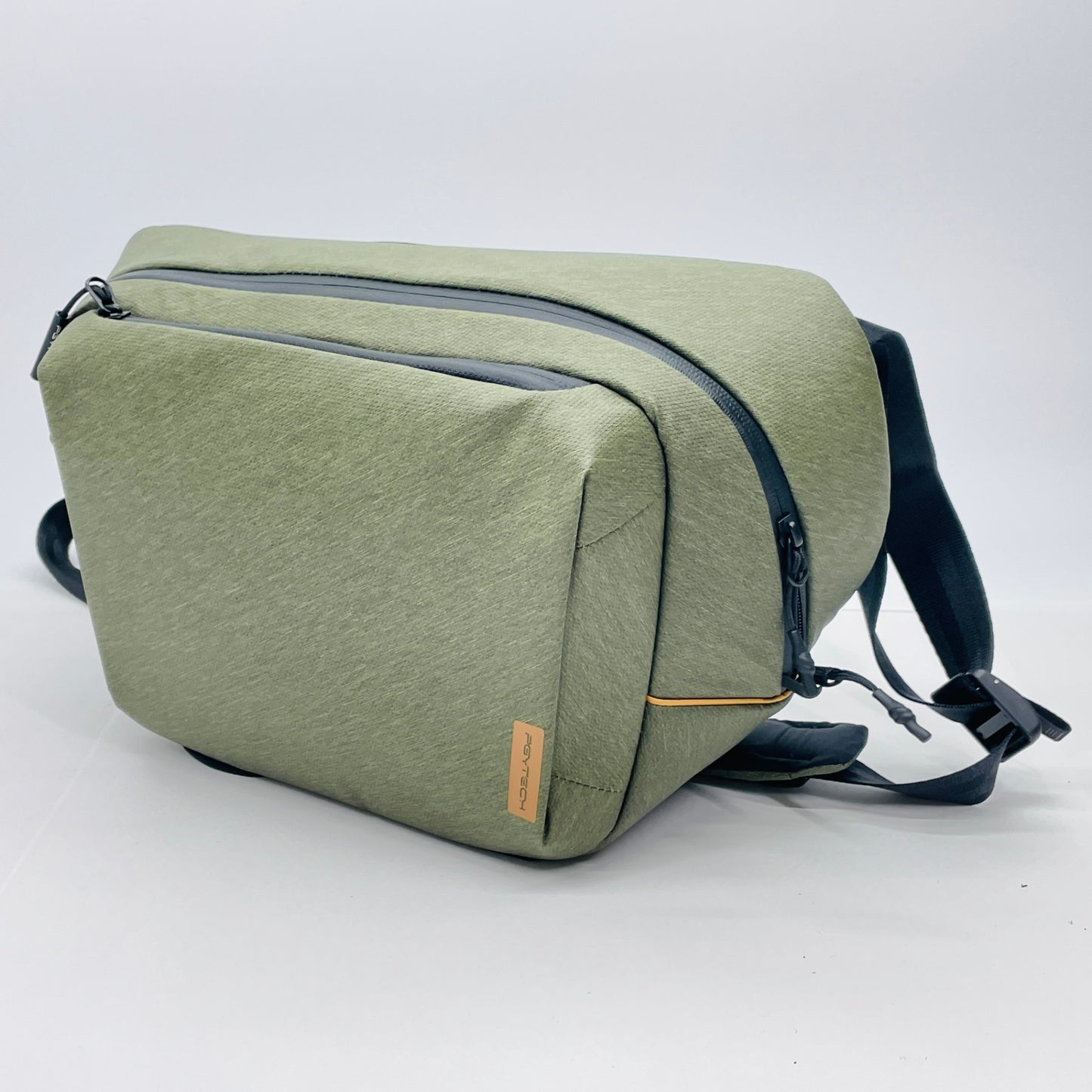 美品 PGYTECH OneGo Solo V2 6L モス グリーン【C4839-80】
