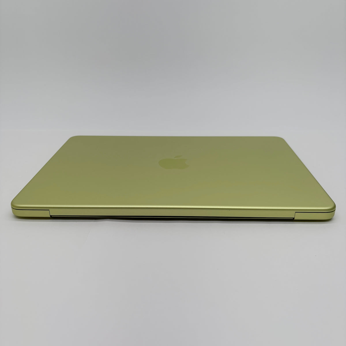 美品 Apple MacBook NEO MHFE4J/A 13インチ 8GB 512GB シトラス バッテリー最大容量100%【C9269-80】