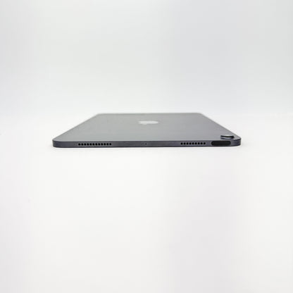 美品 iPad Air 第5世代 Wi-Fi 256GB 海外版 NM9L3LL/A スペースグレイ 本体のみ バッテリー最大容量95% 【C8889-60】