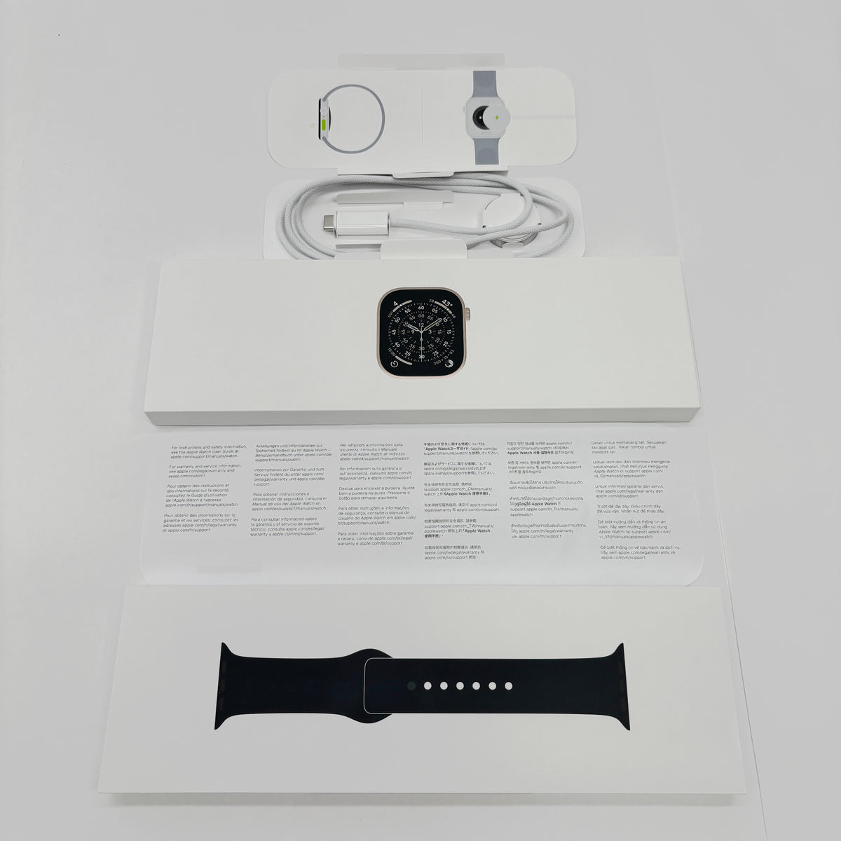 美品 Apple Watch Series 11 46mm GPS+Cellular ゴールドチタニウム MFC34J/A ブラックスポーツバンド S/M MXM23FE/A【C9164-C】