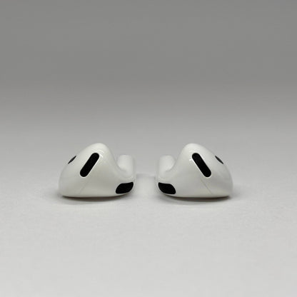 美品 AirPods 4 MXP93J/A （アクティブノイズキャンセリング搭載モデル）【C9028-C】