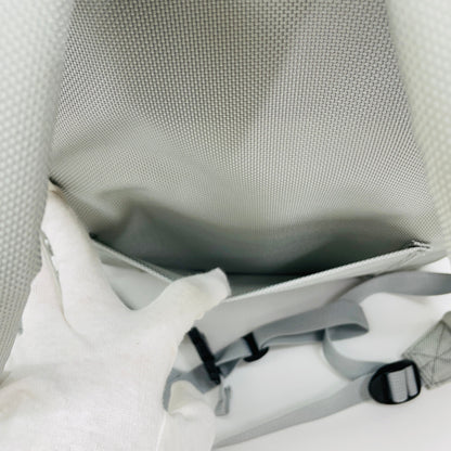 美品 MI-NA ミーナ カメラリュック　カメラバッグ　【C4445】