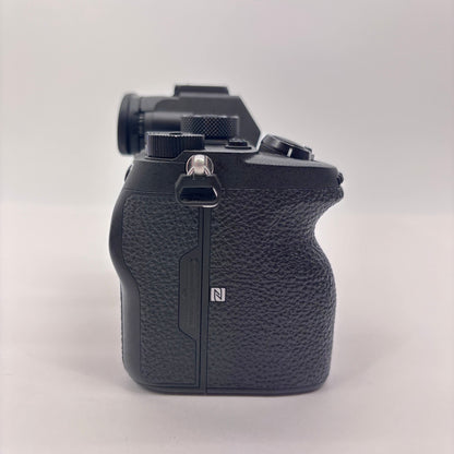 美品 SONY α7IV ボディ ILCE-7RM4 シャッター回数17,065回 【C8256-60】