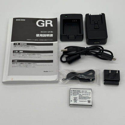 美品 保証あり RICOH リコー GR III x コンパクトデジタルカメラ  付属品完備 ショット数7,431回 【C7536-60】