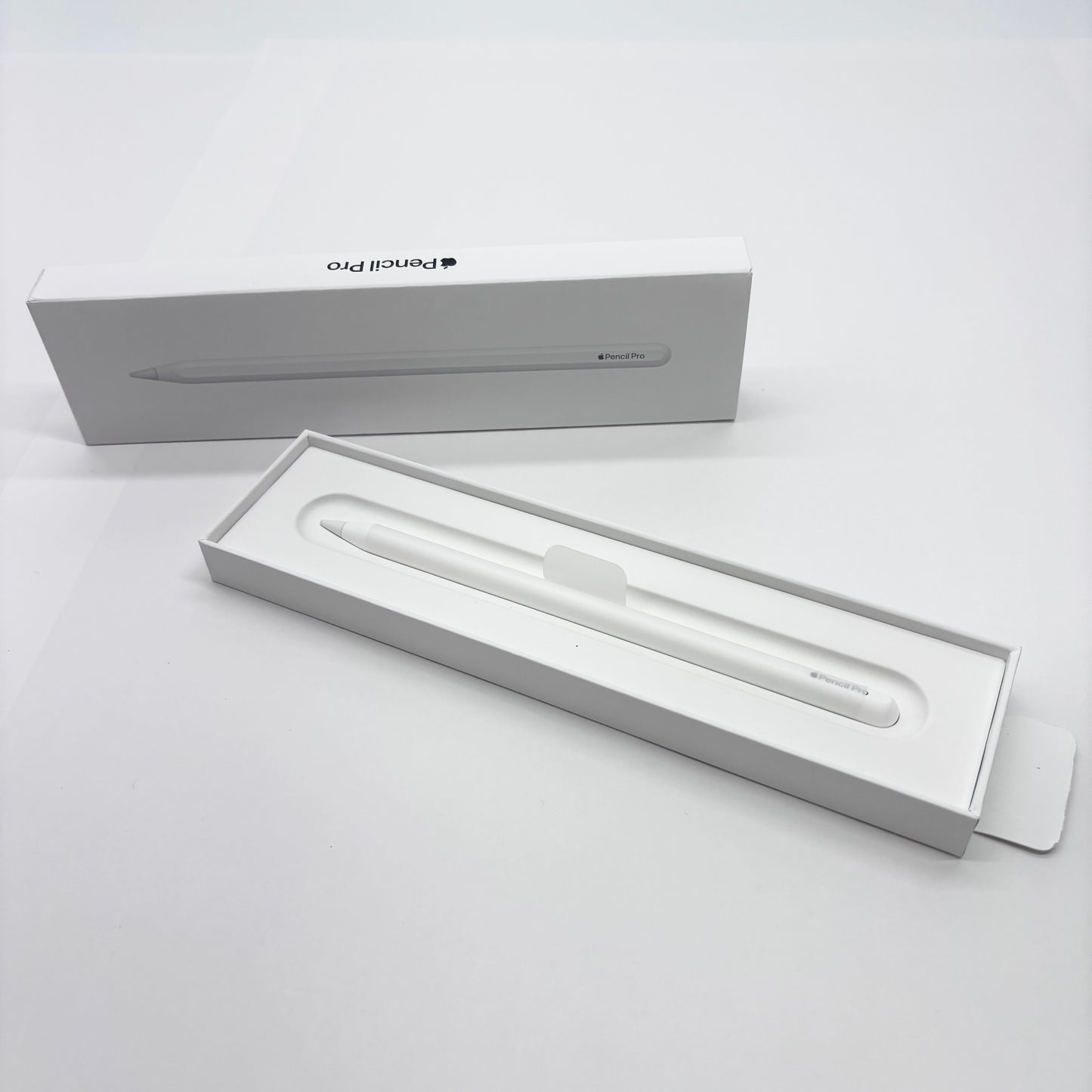 美品 Apple Pencil Pro MX2D3ZA/A【C8432-C】
