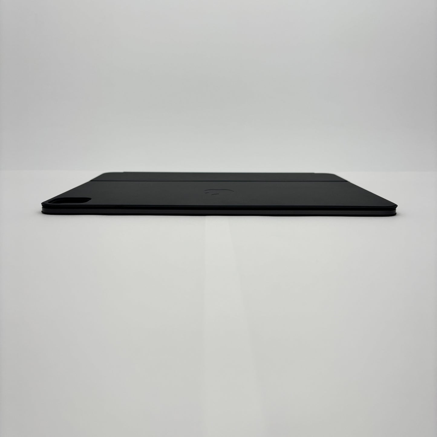 新品同様 美品 Apple iPad Magic Keyboard MWR53J/A 日本語 ブラック【C8533-80】