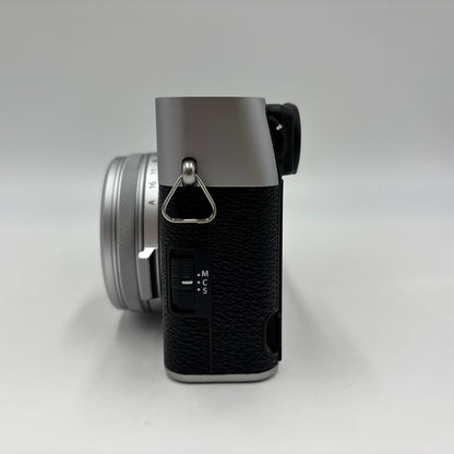 美品 新品同様 FUJIFILM デジタルカメラ X100V シルバー X100V-S【C5212-80】