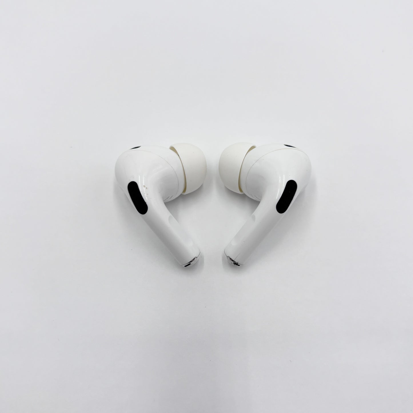 Apple AirPods Pro 第2世代 Lightningタイプ MQD83J/A 付属品完備【C8097-60】
