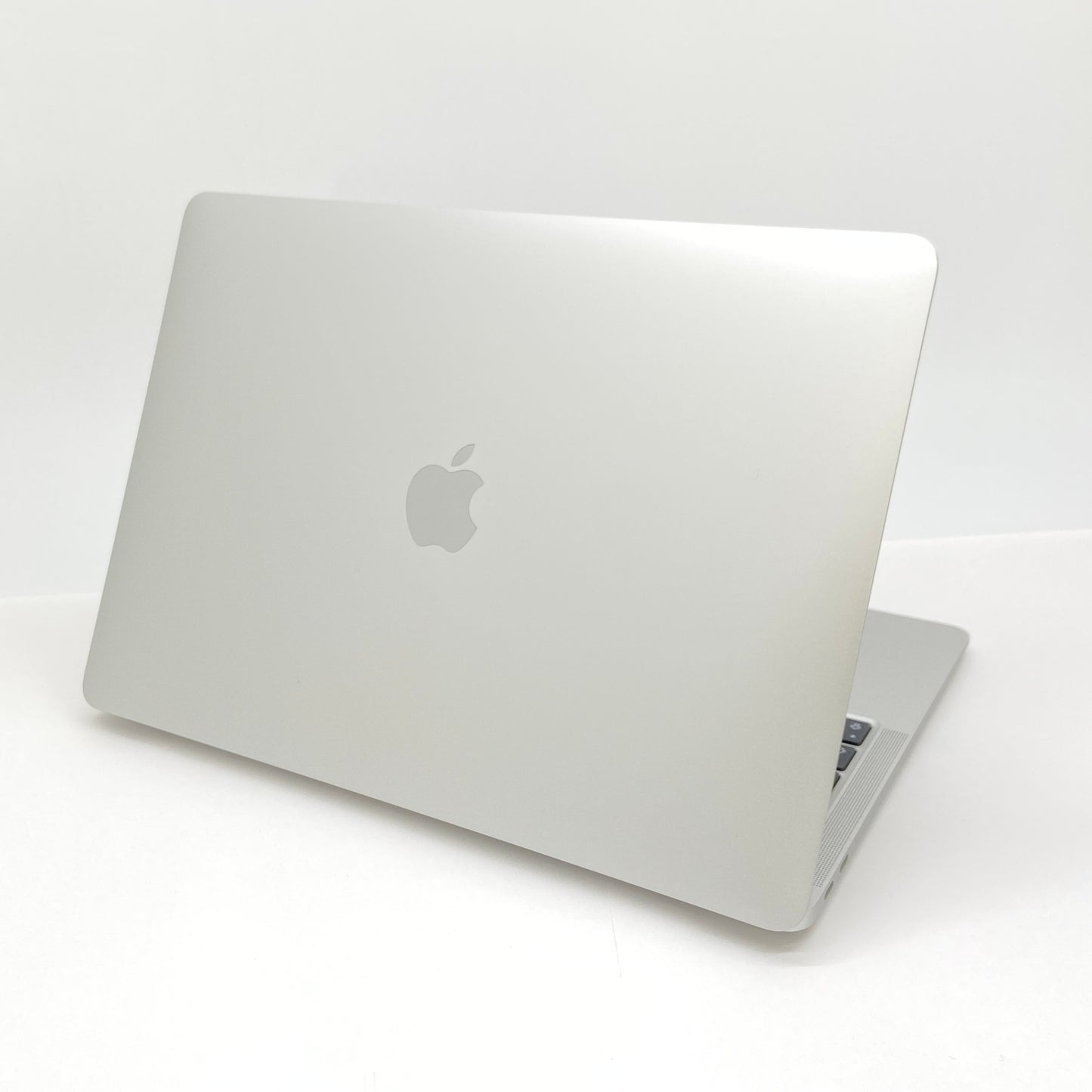 MacBook Air 2020 M1 8GB 256GB MGN93J/A シルバー バッテリー最大容量95%  【C6428-80】