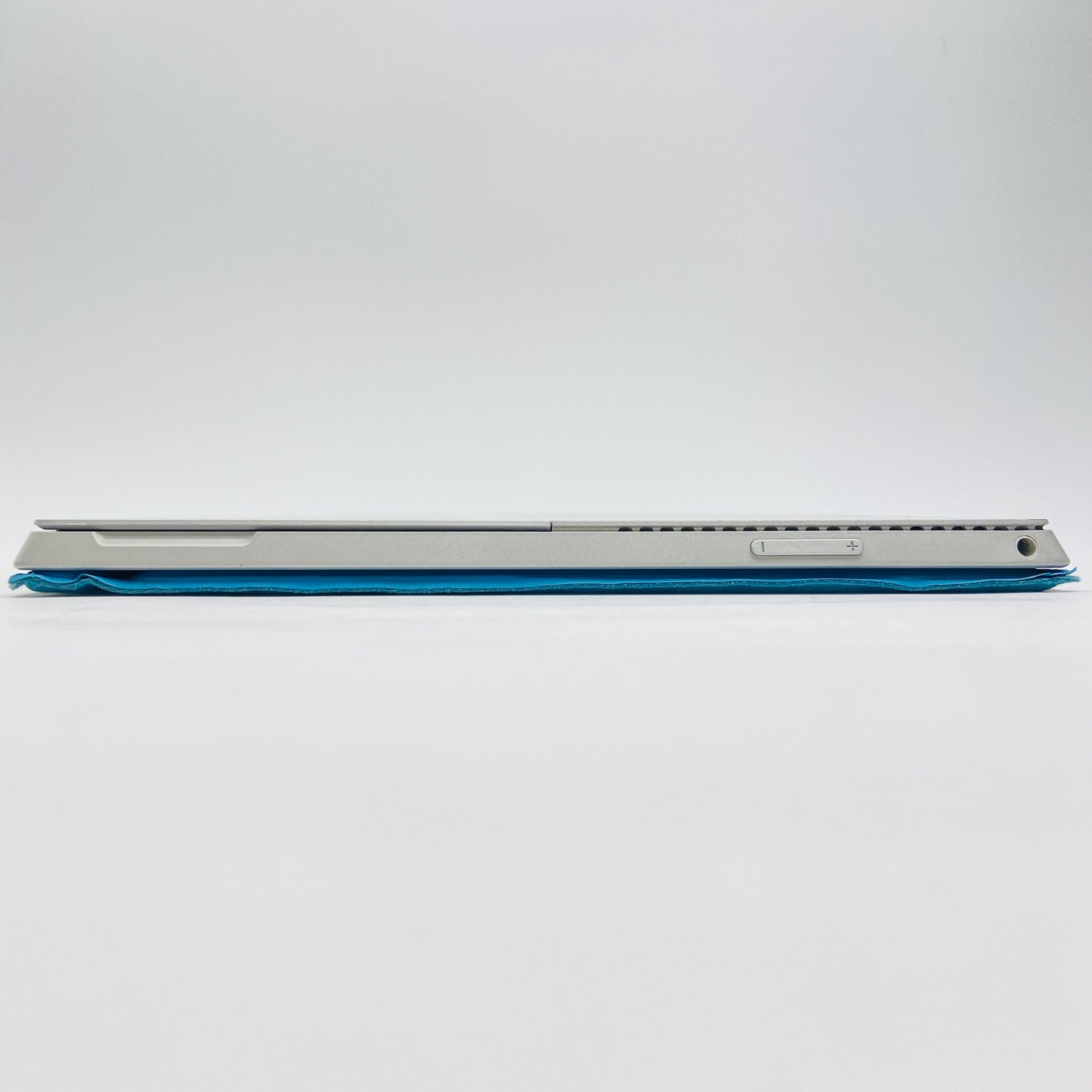 Microsoft Surface 1631 Core i7 4650U 8GB 256GB【C2791-80】