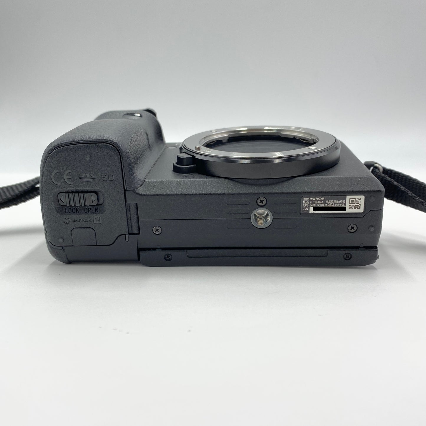 美品 ソニー SONY α6400 ILCE-6400Y  ダブルズームレンズキット ブラック シャッター回数1,937回【C5535-60】