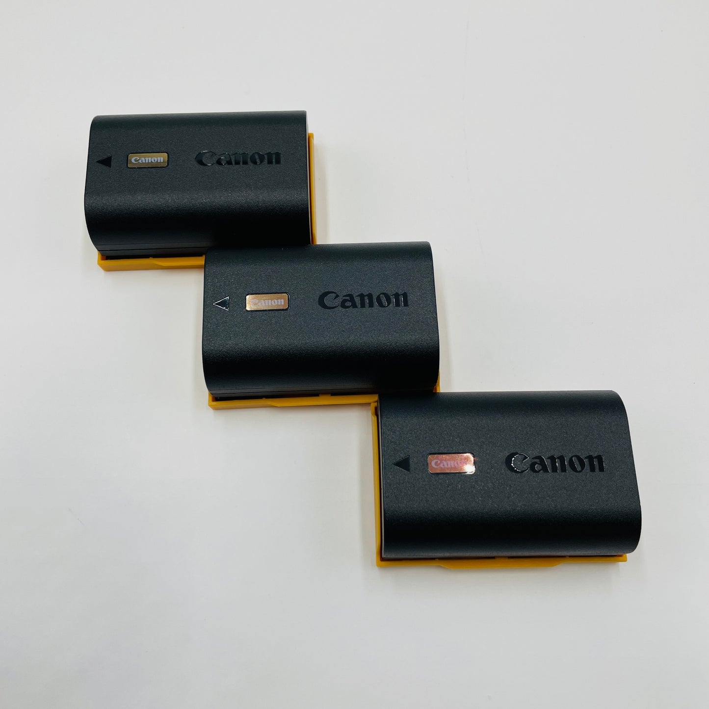 Canon LP-E6NH 純正バッテリー 3個  【C4581-C】