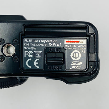 FUJIFILM ミラーレス一眼レフカメラ X-pro1 ボディ 【C4029-60】