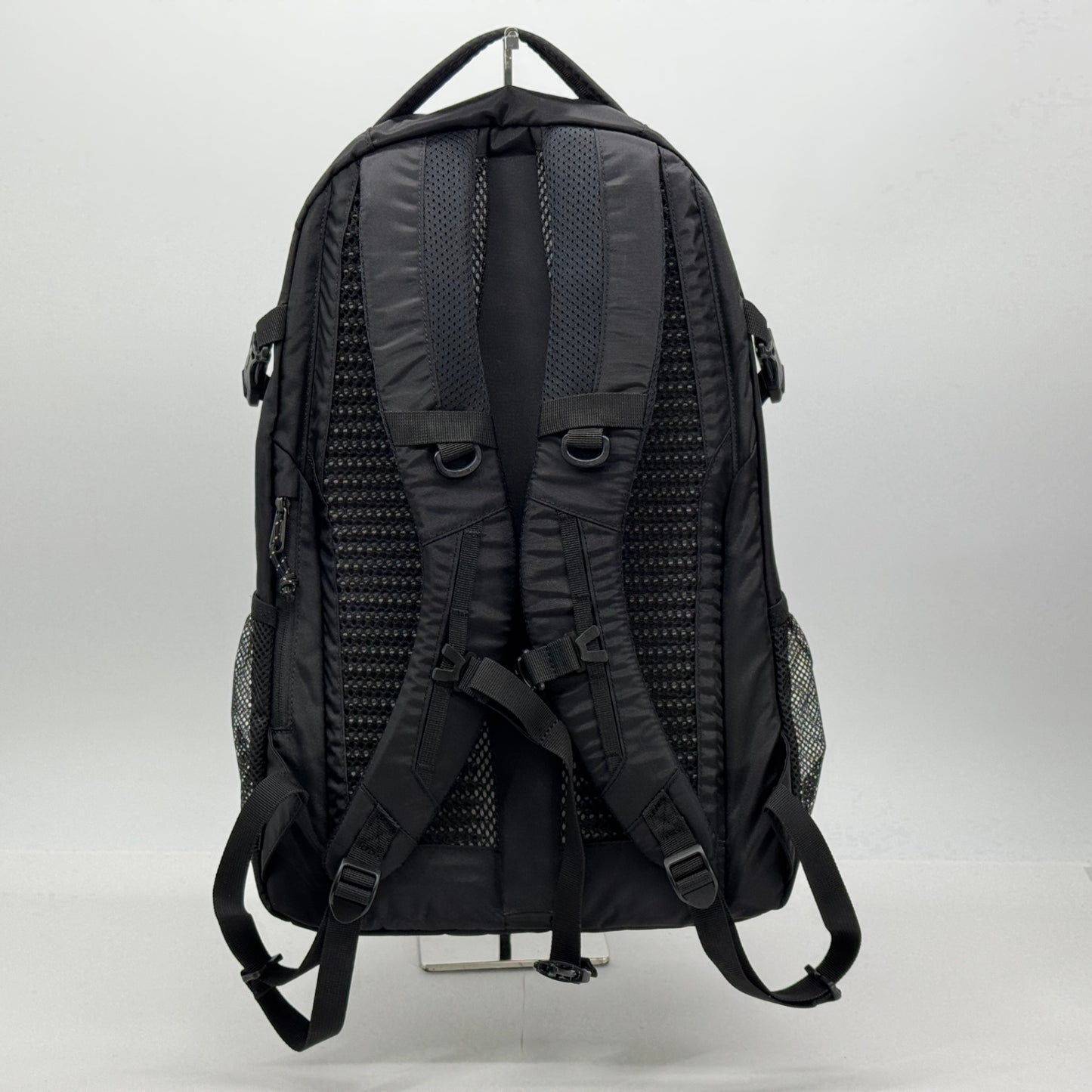 美品 Columbia コロンビア パナシーア 33L バックパック - 通勤・通学から旅行まで使える軽量・大容量の万能リュック【C8026】